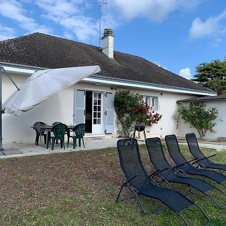 Les Cormiers Villa Chailles  Exterior photo
